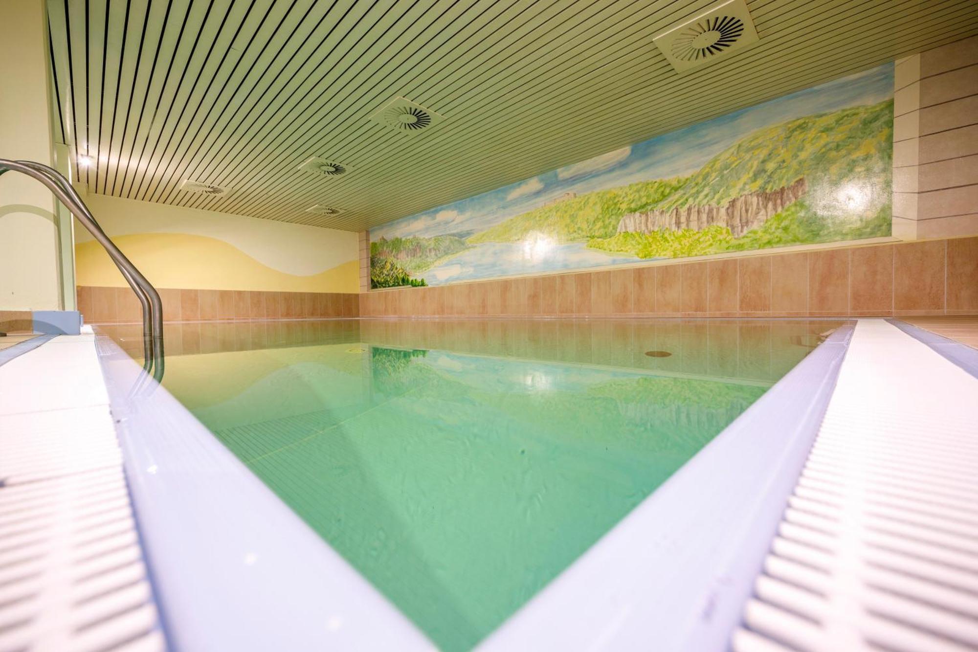 Hotel Sportwelt Radeberg Exteriör bild