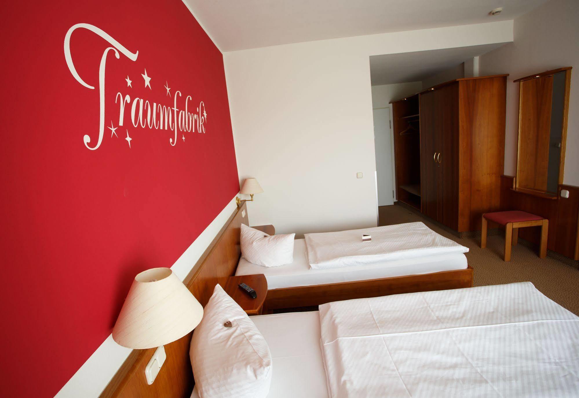 Hotel Sportwelt Radeberg Exteriör bild