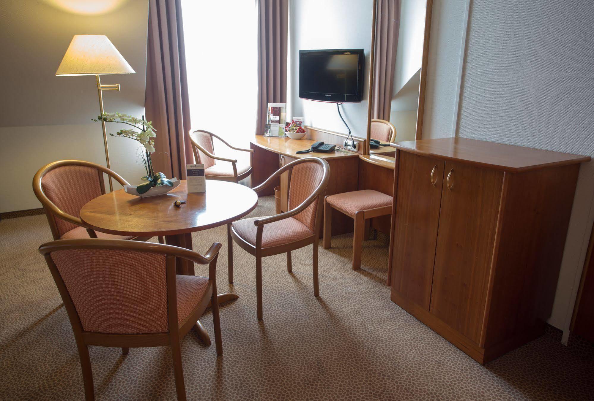 Hotel Sportwelt Radeberg Exteriör bild
