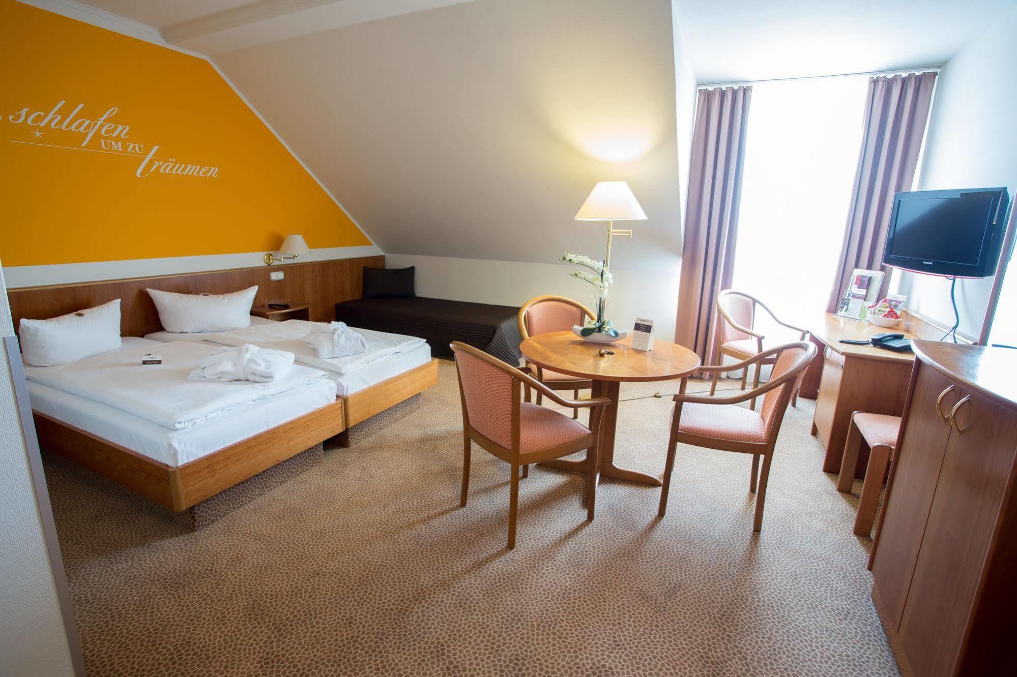Hotel Sportwelt Radeberg Exteriör bild