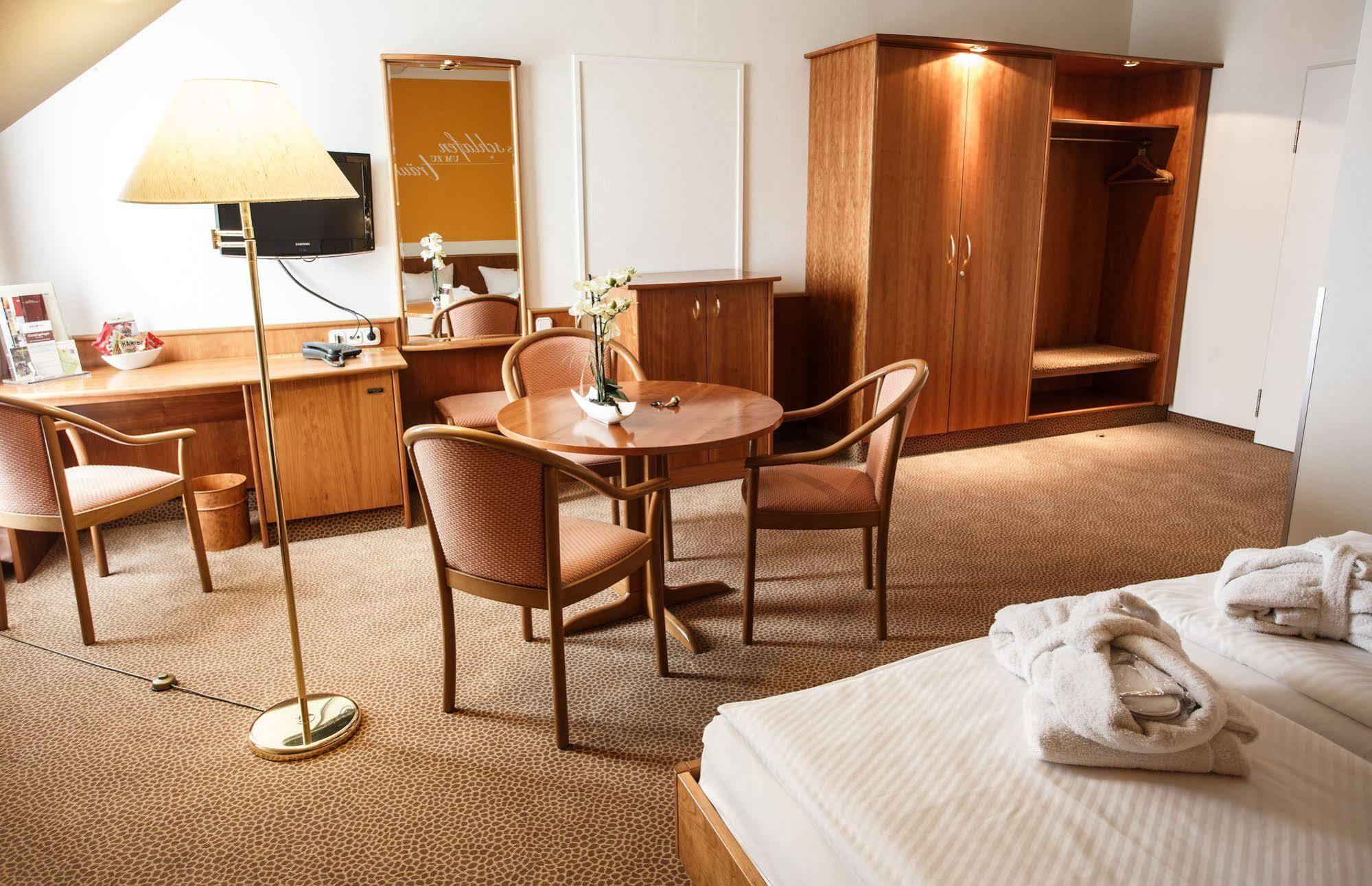 Hotel Sportwelt Radeberg Exteriör bild